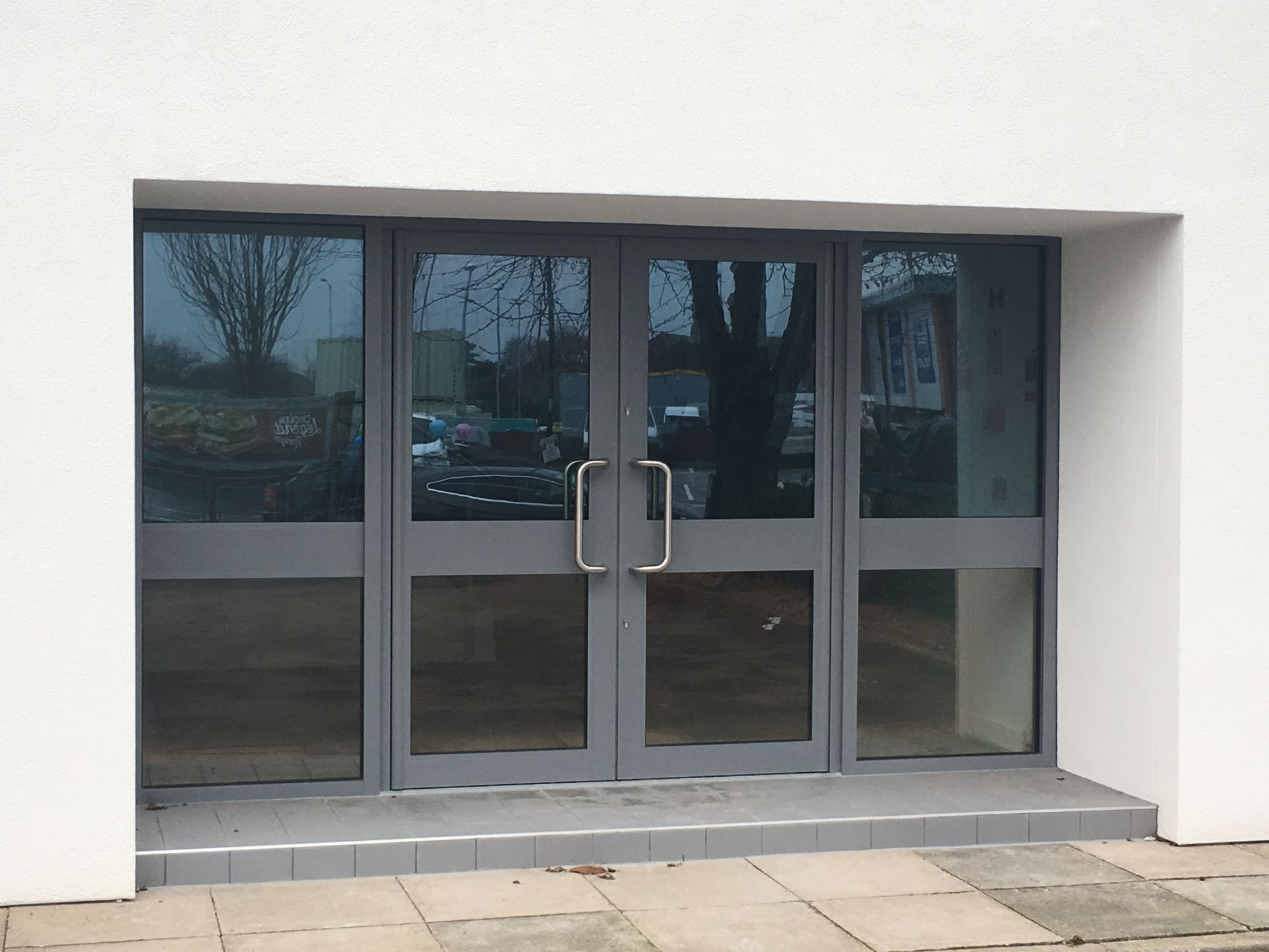 Aluminium entrance doors