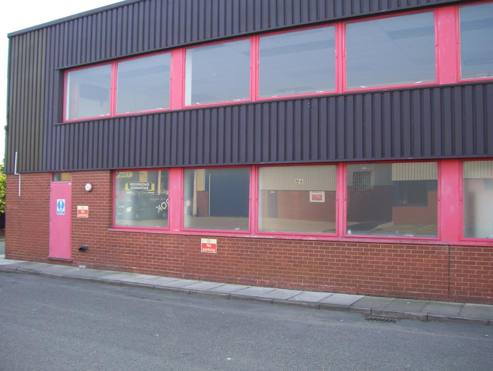 Curtain walling before door and window replacements